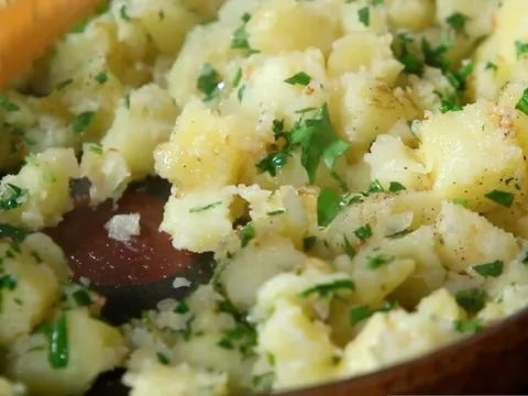 Restani Krumpir sa Persinom