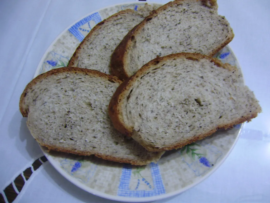 Kruh sa heljdinim brašnom
