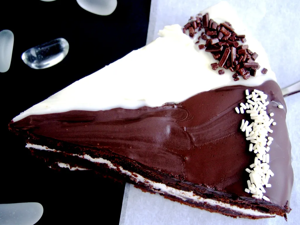 Crno-bijela choko torta