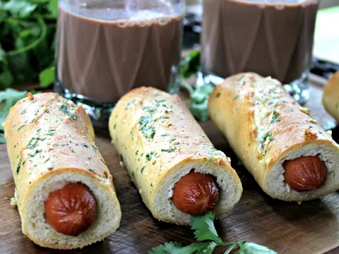 Stuffed baguette with hot dogs...