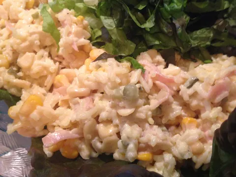 Salata od rize i kukuruza