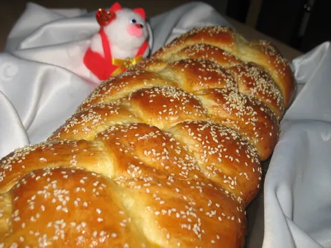 Kruh sa bijelim i kukuruznim brasnom by Teslic