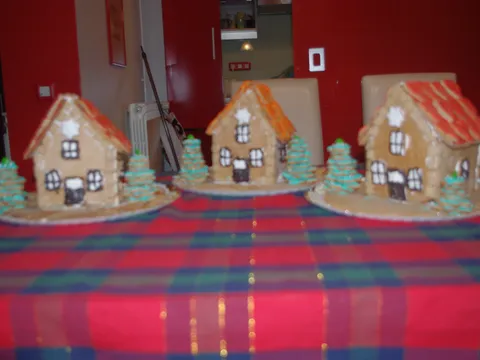 Kućice od medenjaka, pokloni obitelji za Božić