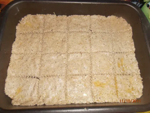 zobeni krekeri pred pečenje