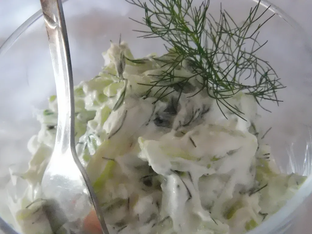 salata od krastavaca sa pavlakom
