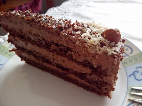 cokoladna torta s ljesnjacima :)