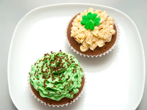 Cupcakes kolaci - Irska bomba i Skakavac