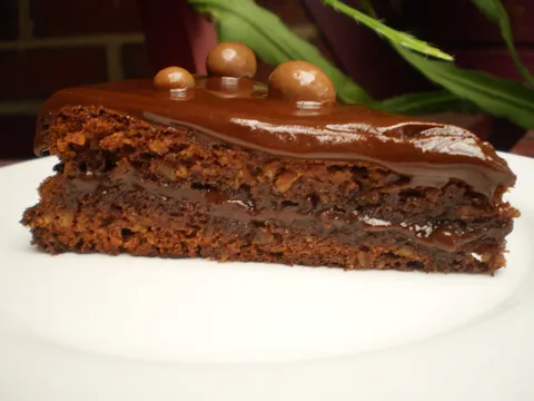 Feel Good Chocolate Cake