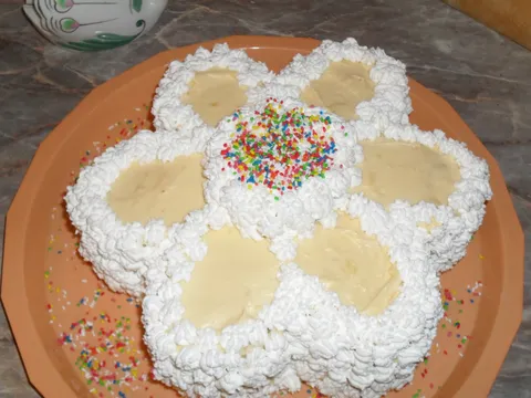 Torta by UMEK u izvedbi BibaSO