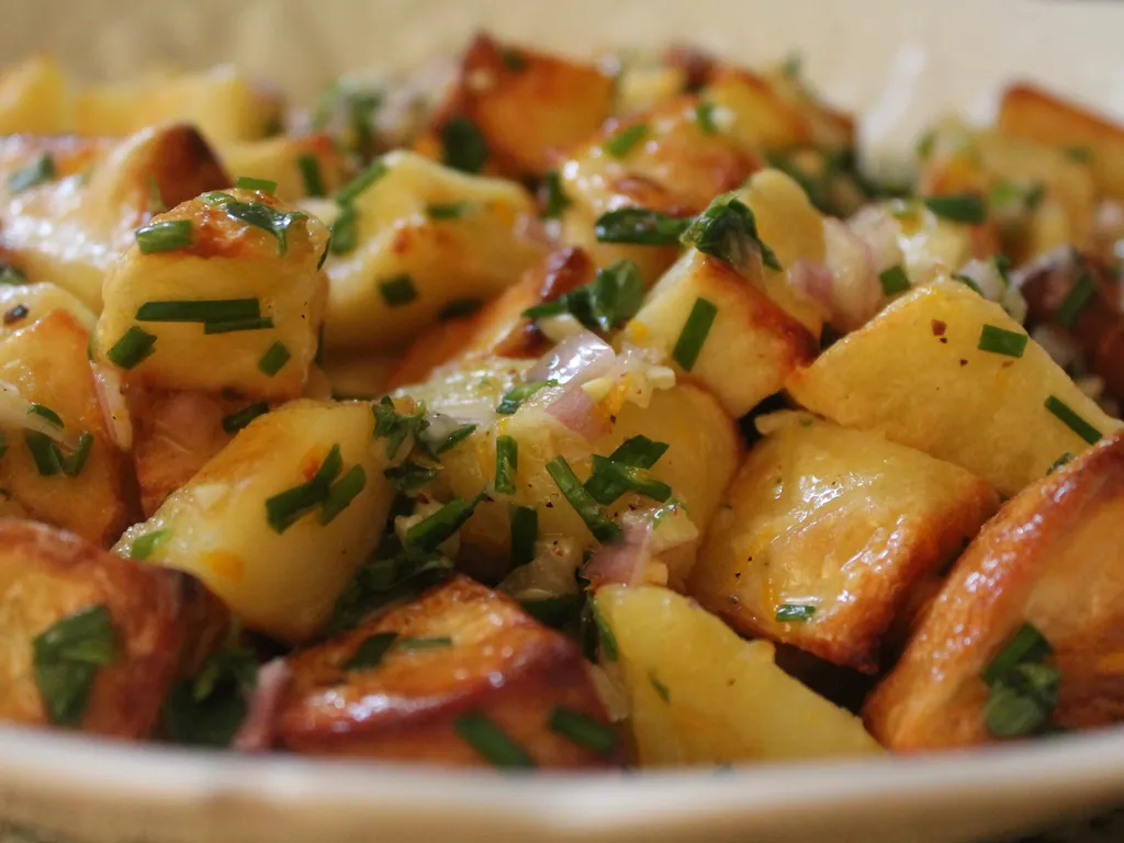 Salata od pecenog krumpira