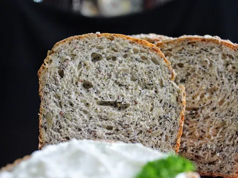 Multi seeded bread