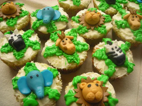 Zoo cupcakes