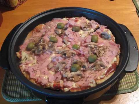pizza iz pizza pan-a