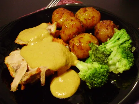 Novogodišnji  buncek s glaziranim krumpirom i pirjanom brokulom