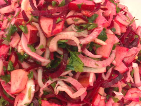 Salata od komoraca