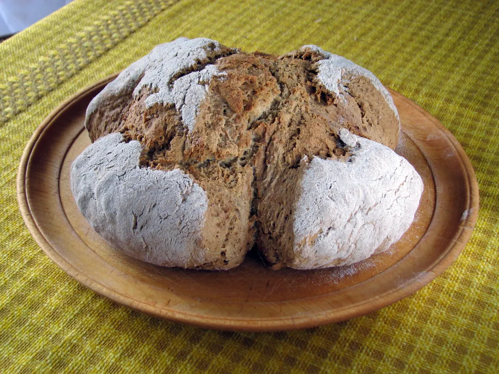 „Soda bread“- irski kruh Paula Hollywooda