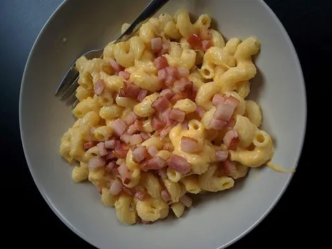 Macaroni,cheese,butternut squash and bacon