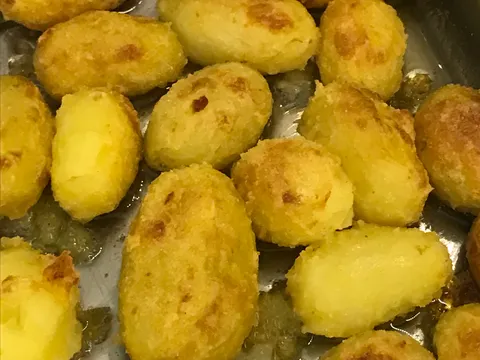 Hrskavi krompirići u kukurznom brašnu