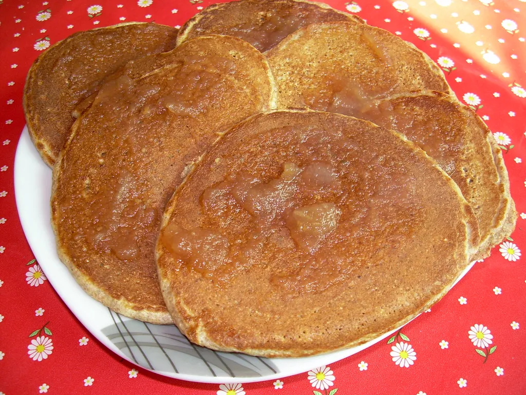 pancakes od psenicnih mekinja i razenog, integralnog brasna