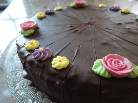 rođendanska Sacher torta