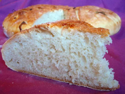 kruh s mirisima mediterana