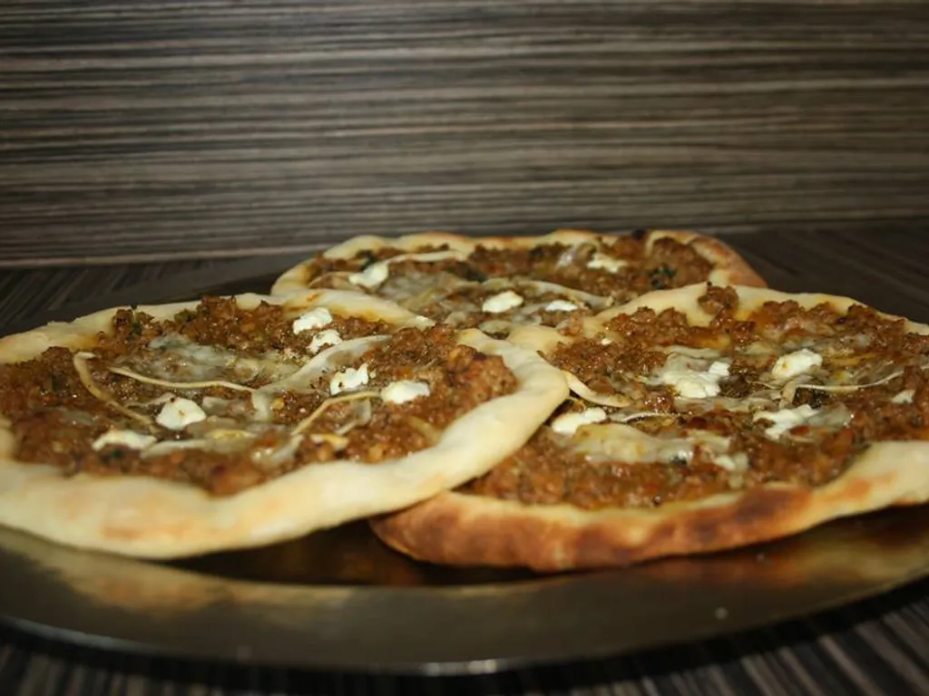 Lahmacun, turske pizze