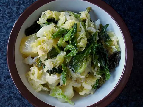 Salata od kelja i krompira
