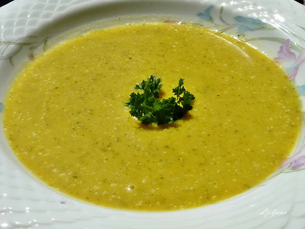 Jednostavna krem juha od tikvica, mrkve i krumpira