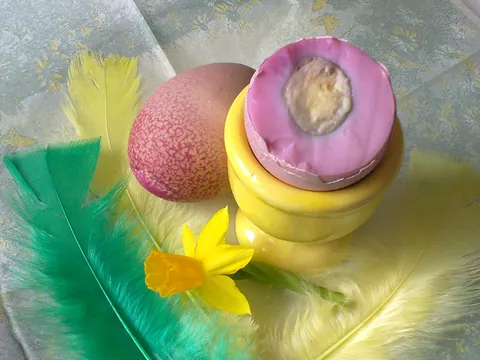 Totalno obojena jaja