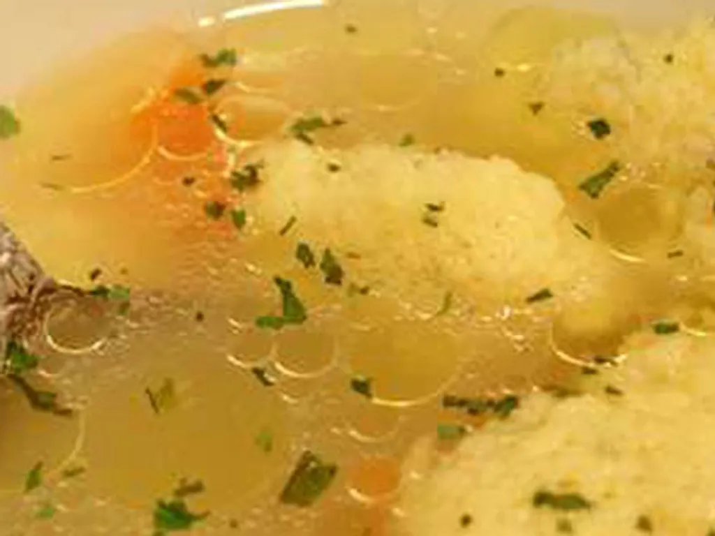 Goveđa juha sa griz knedlama