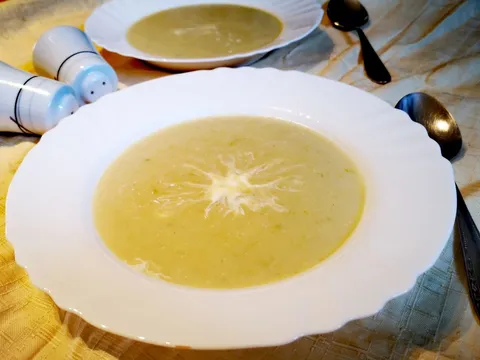 Krem juha od poriluka i krumpira