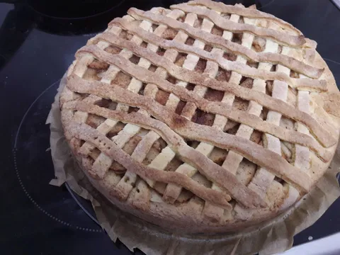 Pita od jabuka i kompota od breskvi (american pie)
