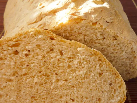 Kruh, obasjan zlatom