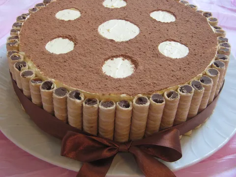 Torta "Vanilla" sa ukusom Kafe i Ruma