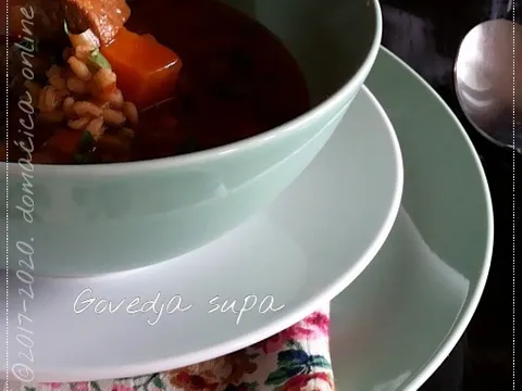 Goveđa supa s povrćem i geršlom