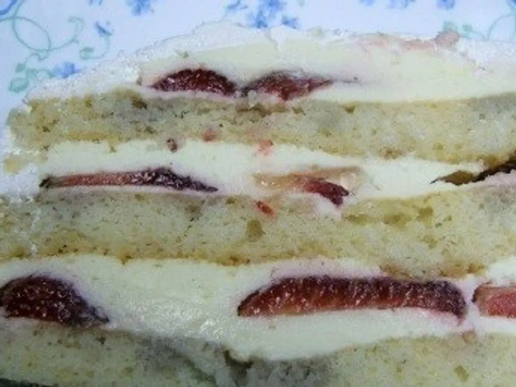 Posna torta sa jagodama-cake with strawberries