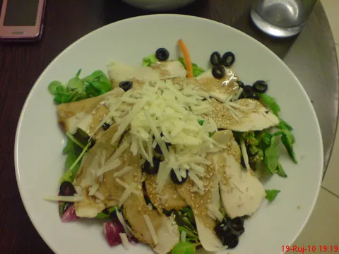 Salata od piletine sa medom