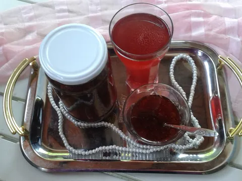 Slatko i sok od sumskih jagoda