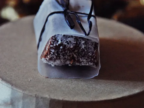 Čokoladna salama sa pistacijima by Lilly - cool