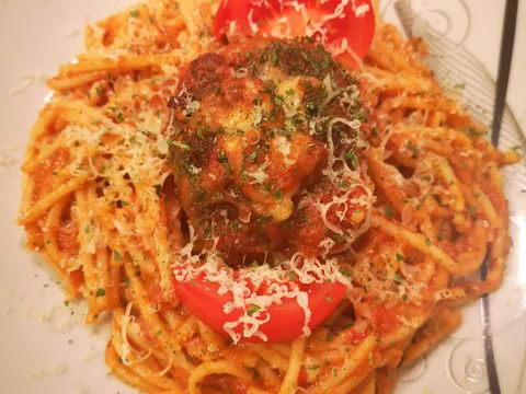 Špageti / Špagete sa ćuftama - punjene sirom