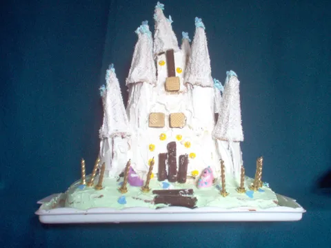 Torta u obliku dvorca