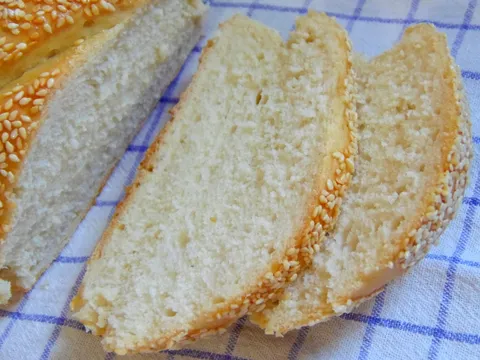 Kruh sa sezamom