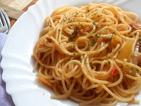 Špageti sa tunom i povrćem
