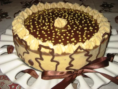 Torta s lješnjacima i karamelom by Mily