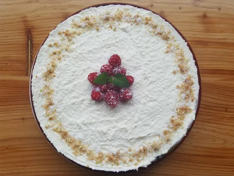 Cheesecake s malinama i kokosom