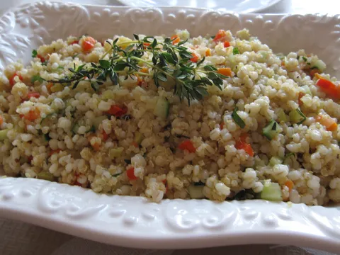 Salata sa jecmom i quinoom