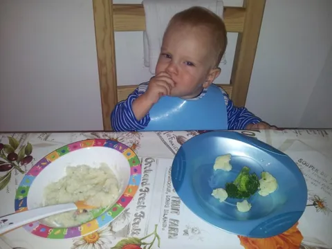 Dijete i brokula
