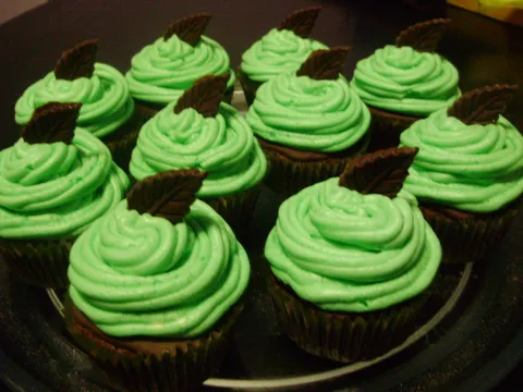 ''After eight'' cupcakes