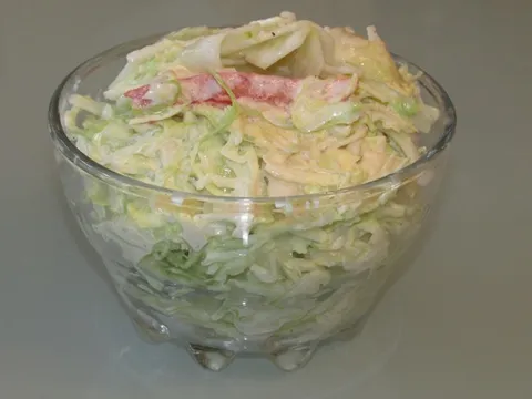 Salata od mladog kupusa