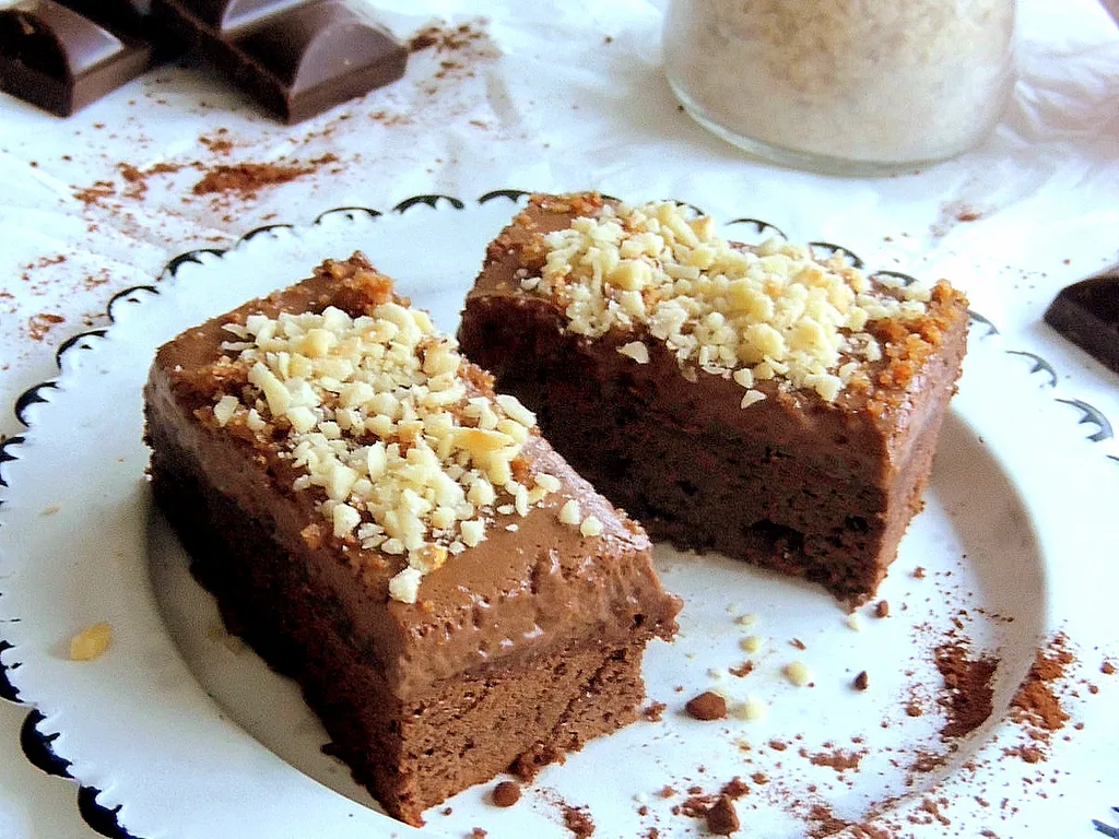 Čokoladni brownie sa mousse kremom